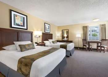 Travelodge by Wyndham San Francisco Bay hotel thumbnail 5