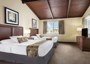 Travelodge by Wyndham San Francisco Bay hotel thumbnail 7
