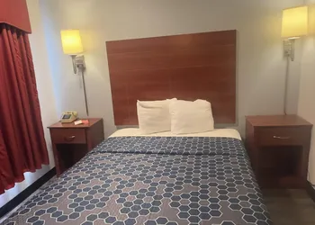 Econo Lodge Tucumcari Route 66 hotel thumbnail 4