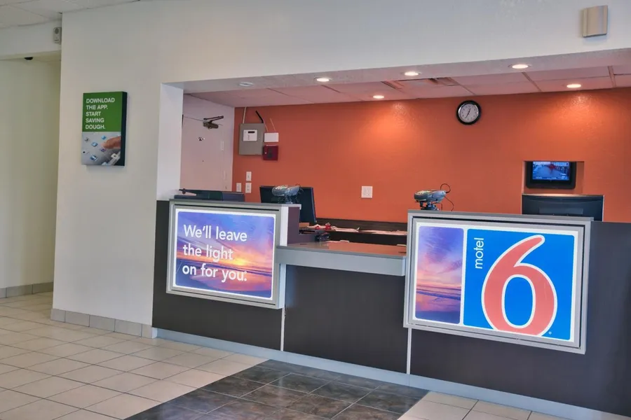Motel 6 Tallahassee, FL - Downtown hotel detail image 2