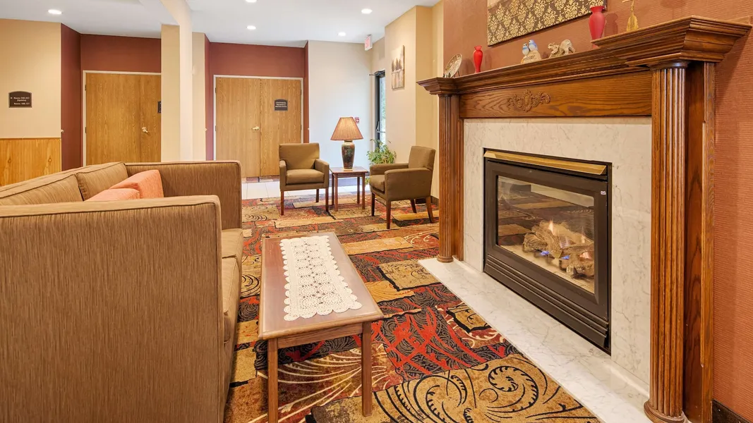Best Western Plaza Hotel Saugatuck hotel detail image 2