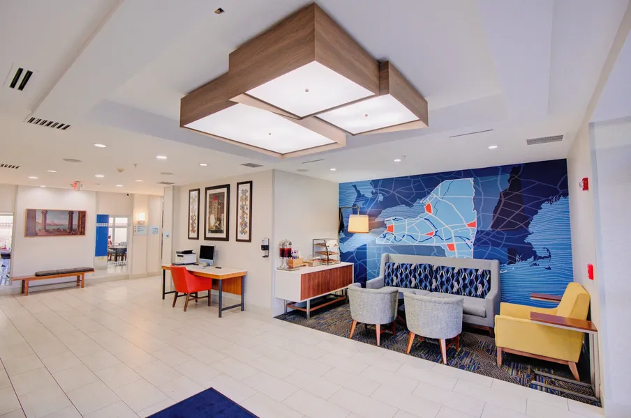 Holiday Inn Express Hotel & Suites Chester by IHG hotel detail image 6