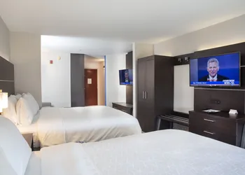 Holiday Inn Express Hotel & Suites Chester by IHG hotel thumbnail 8