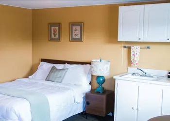 Clarence Inn hotel thumbnail 8