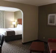 Clarion Inn & Suites Cortland - University Area hotel detail image 3