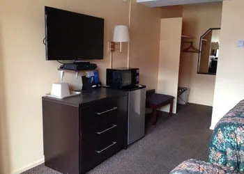Imperial Motel hotel thumbnail 7