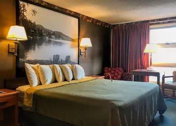 Super 8 by Wyndham Lake George/Downtown hotel thumbnail 6