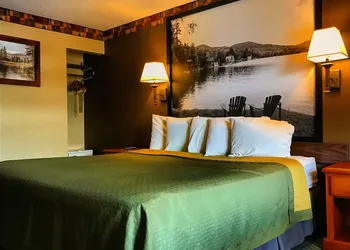 Super 8 by Wyndham Lake George/Downtown hotel thumbnail 8