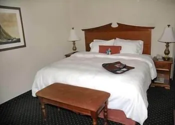 Hampton Inn Easton hotel thumbnail 8