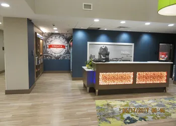 Hampton Inn & Suites Syracuse North Airport Area hotel thumbnail 2