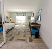 Hampton Inn & Suites Syracuse North Airport Area hotel detail image 7
