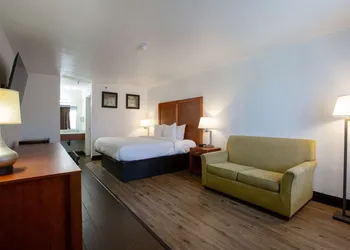The Hotel Serene Glendale Peoria, Surestay Collection by BW hotel thumbnail 5