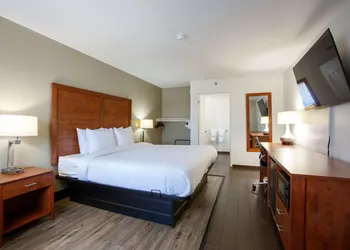 The Hotel Serene Glendale Peoria, Surestay Collection by BW hotel thumbnail 8