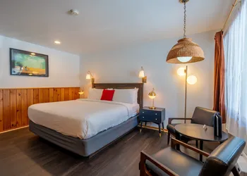 The Town House Lodge hotel thumbnail 7