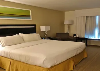 Holiday Inn Express & Suites Montgomery by IHG hotel thumbnail 3