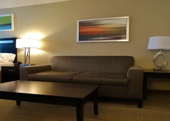 Holiday Inn Express & Suites Montgomery by IHG hotel thumbnail 7