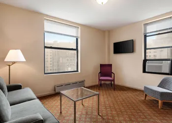 Night Hotel Broadway hotel thumbnail 4