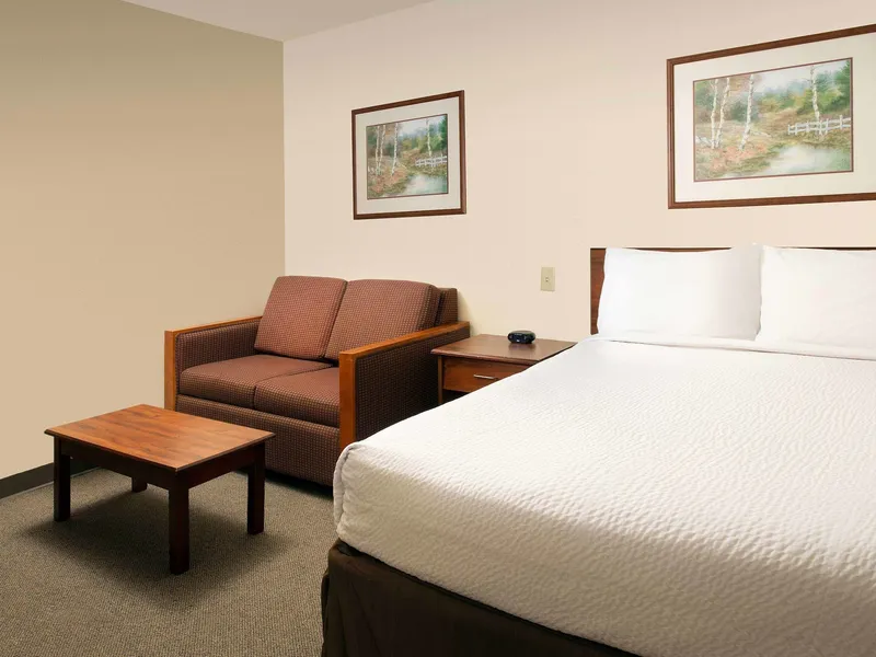WoodSpring Suites Kansas City Mission hotel detail image 6