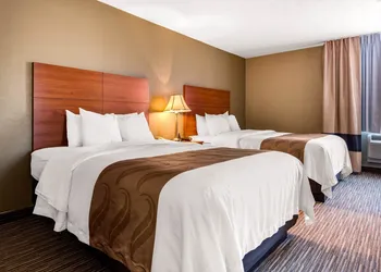 Quality Inn & Suites New Castle hotel thumbnail 7