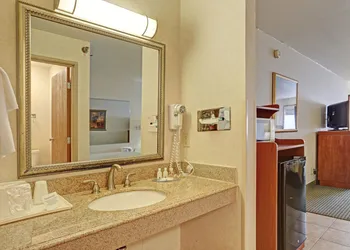 Quality Inn Pierre - Fort Pierre hotel thumbnail 7