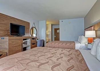 Quality Inn Pierre - Fort Pierre hotel thumbnail 8