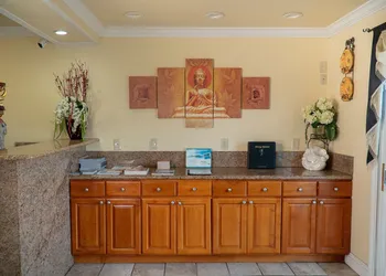 Sea Breeze Inn hotel thumbnail 6