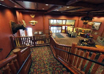 Six Flags Great Escape Lodge & Indoor Waterpark hotel thumbnail 3