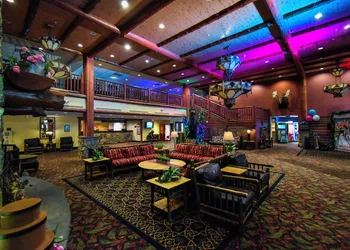 Six Flags Great Escape Lodge & Indoor Waterpark hotel thumbnail 6