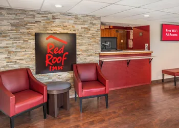 Red Roof Inn Queensbury hotel thumbnail 5