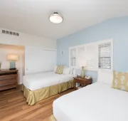 La Jolla Beach and Tennis Club hotel detail image 3