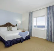 La Jolla Beach and Tennis Club hotel detail image 5