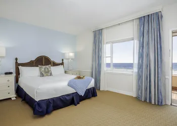 La Jolla Beach and Tennis Club hotel thumbnail 5