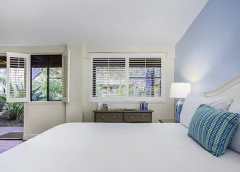 La Jolla Beach and Tennis Club hotel thumbnail 6