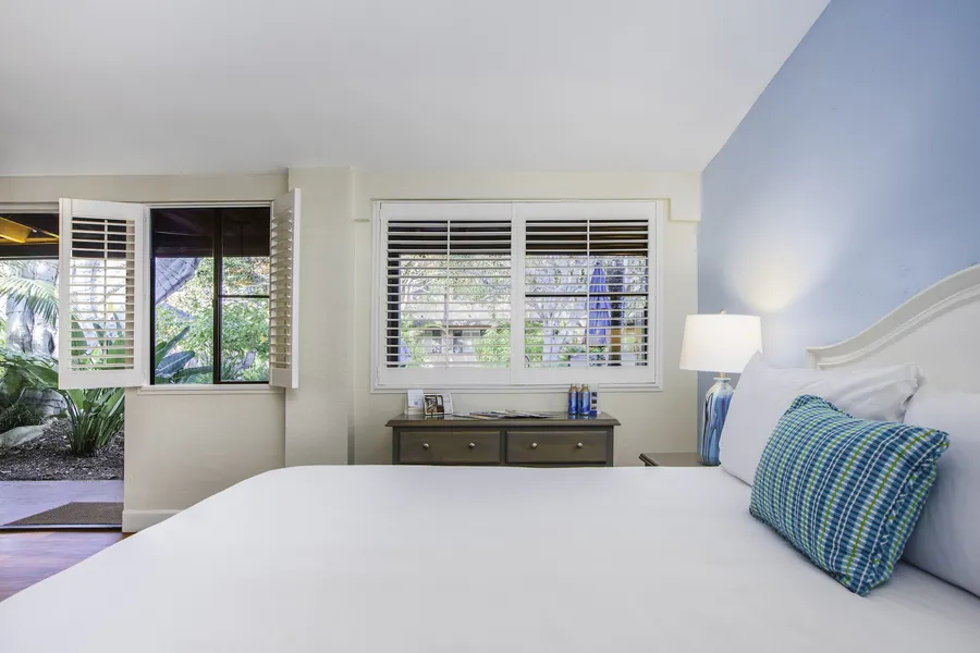 La Jolla Beach and Tennis Club hotel detail image 6