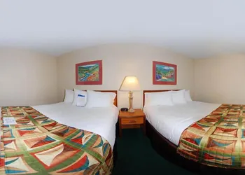 Baymont by Wyndham Sullivan hotel thumbnail 6