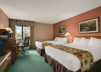Baymont by Wyndham Sullivan hotel thumbnail 8