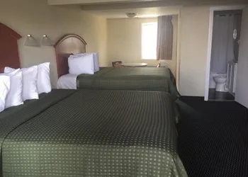 Royal Inn hotel thumbnail 3