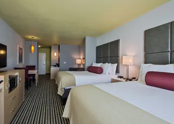 Holiday Inn Express Hotel & Suites, Carlisle-Harrisburg Area by IHG hotel thumbnail 3