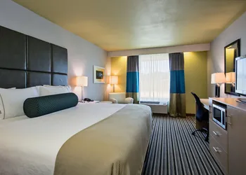Holiday Inn Express Hotel & Suites, Carlisle-Harrisburg Area by IHG hotel thumbnail 6