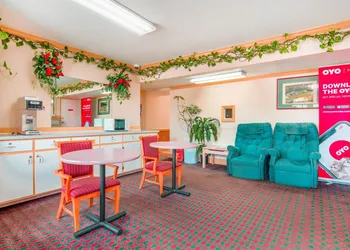 OYO Hotel Durham West Hills hotel thumbnail 3
