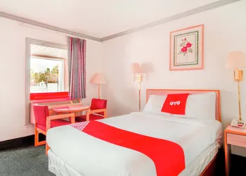 OYO Hotel Durham West Hills hotel thumbnail 6