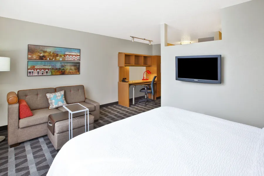 Towneplace Suites By Marriott Brookfield hotel detail image 6