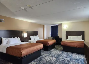 Falls Lodge and Suites hotel thumbnail 4