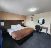 Falls Lodge and Suites hotel detail image 5