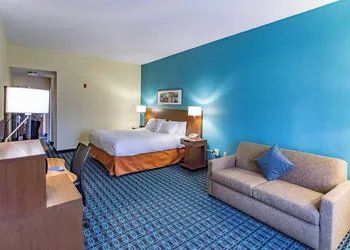 Fairfield Inn by Marriott Charlotte Northlake hotel thumbnail 4
