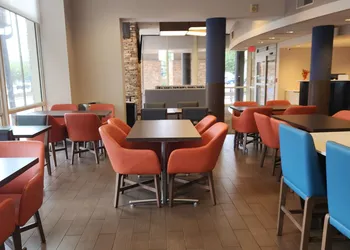 Holiday Inn Express Philadelphia - Penns Landing by IHG hotel thumbnail 2