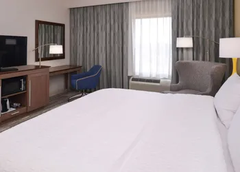 Hampton Inn & Suites Cincinnati-Mason hotel thumbnail 5