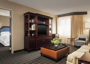 Sheraton Charlotte Airport Hotel hotel thumbnail 7