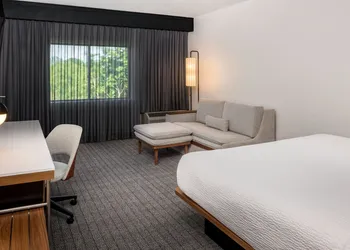 Courtyard by Marriott Ballantyne hotel thumbnail 4