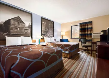 Super 8 by Wyndham Charlotte University hotel thumbnail 5